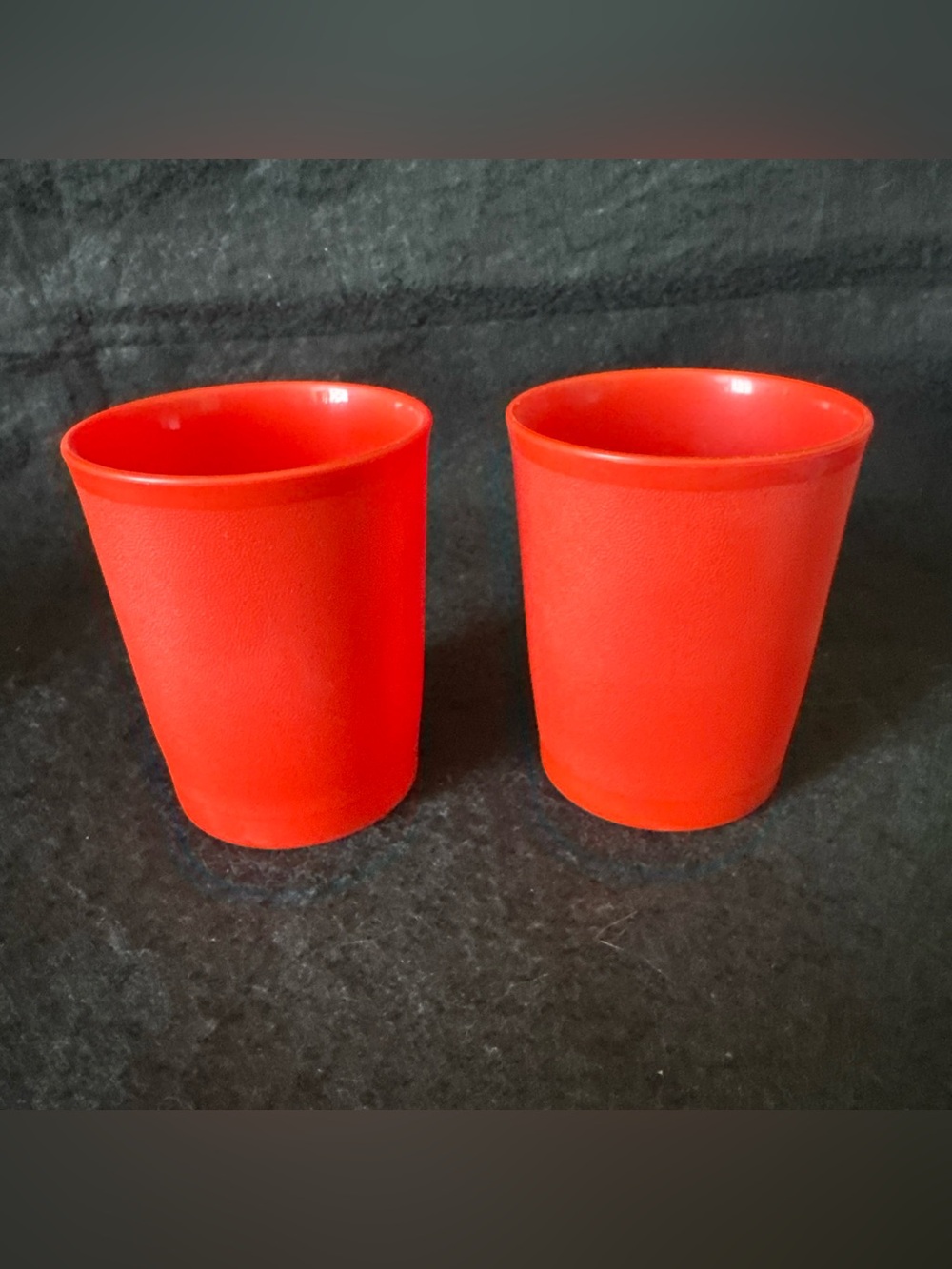 Vintage Tupperware Tumblers 6 oz. Juice Cups #1251 Set of 2 Red 3 3/8 x 2 3/4 in